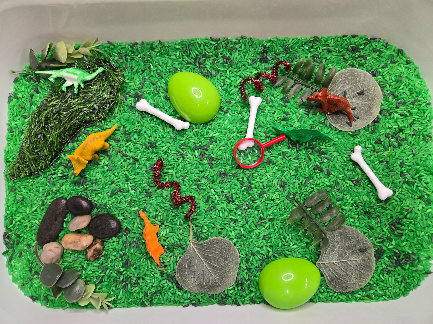DINO-MITE Dump & Discover Sensory Bin Filler Kit with Add-ins